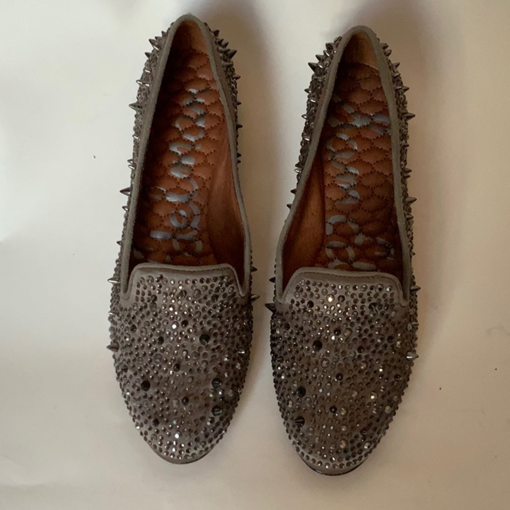 New Sam Edelman spikey leather flays 6.5
